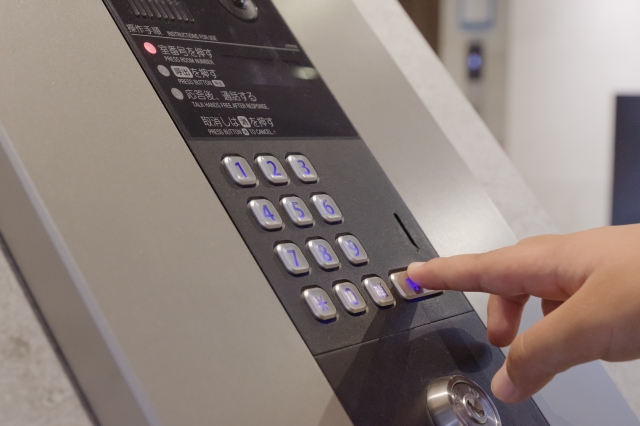 【一人暮らし】「オートロック」付き物件のメリット・デメリット